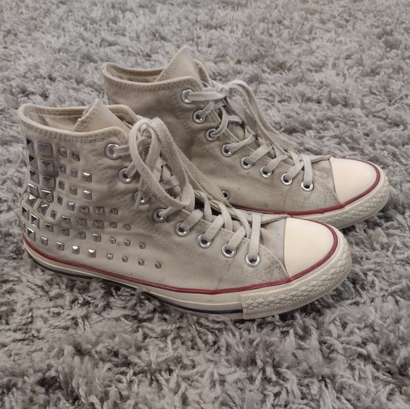 Converse Other - Men's vintage high top Converse All Stars white with silver gems size 8